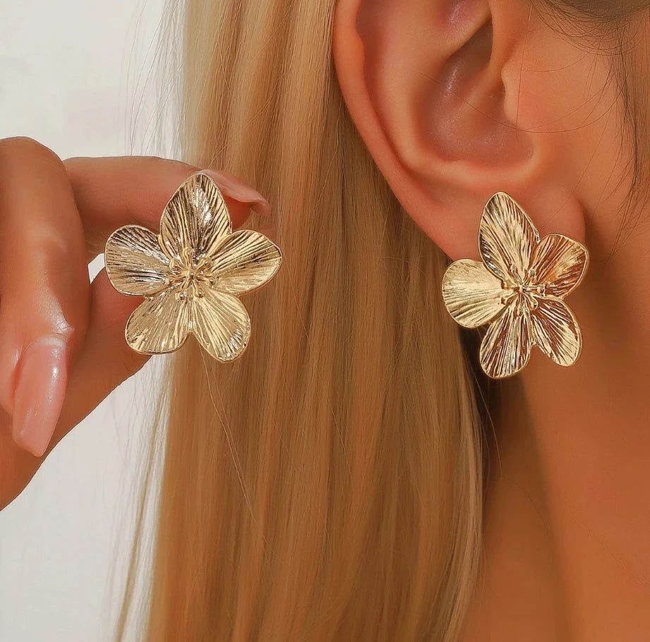 Retro Flora Studs